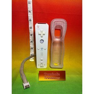 Nintendo Wii Remote & Sleeve